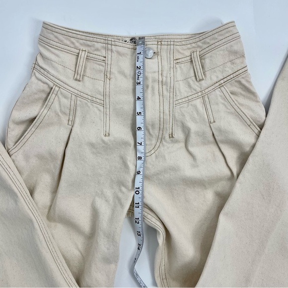 Free People‎ Pleated Carrot Jeans In Cream Cotton Ecru High Waisted Raw Hem 25 - Picture 6 of 13